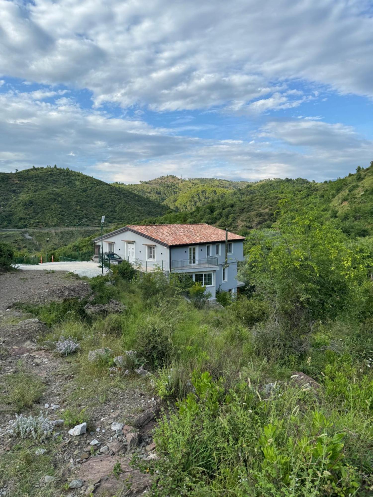 Qyteza Guest House & Camping Shkodër Esterno foto